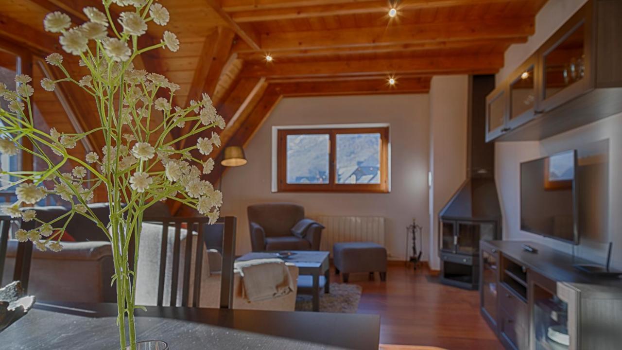 Saplan Real Estate Saubaga Daire Bossost Dış mekan fotoğraf